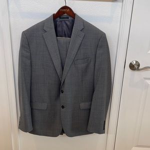 LAUREN Ralph Lauren Men’s Two Piece Gray Suit
